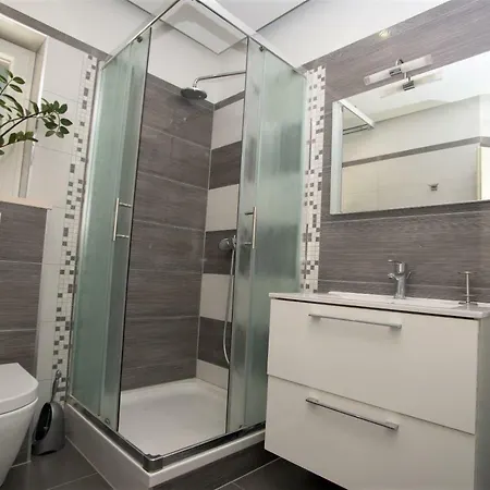 Diamond Apartment